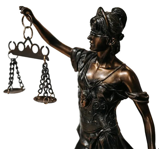 Bronzana statua boginje pravde sa povezom preko očiju i vagom,